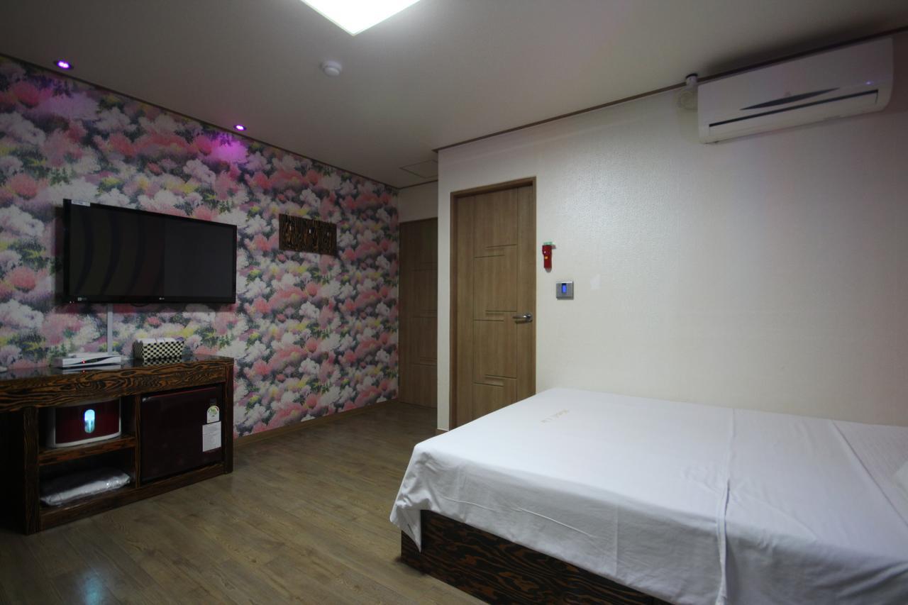 Hotel Lie Кодже Екстер'єр фото