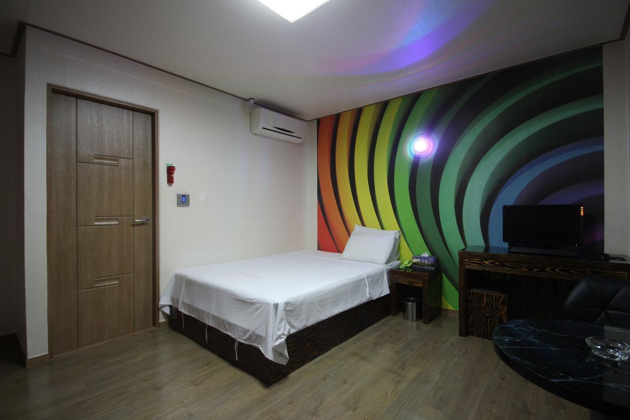 Hotel Lie Кодже Екстер'єр фото
