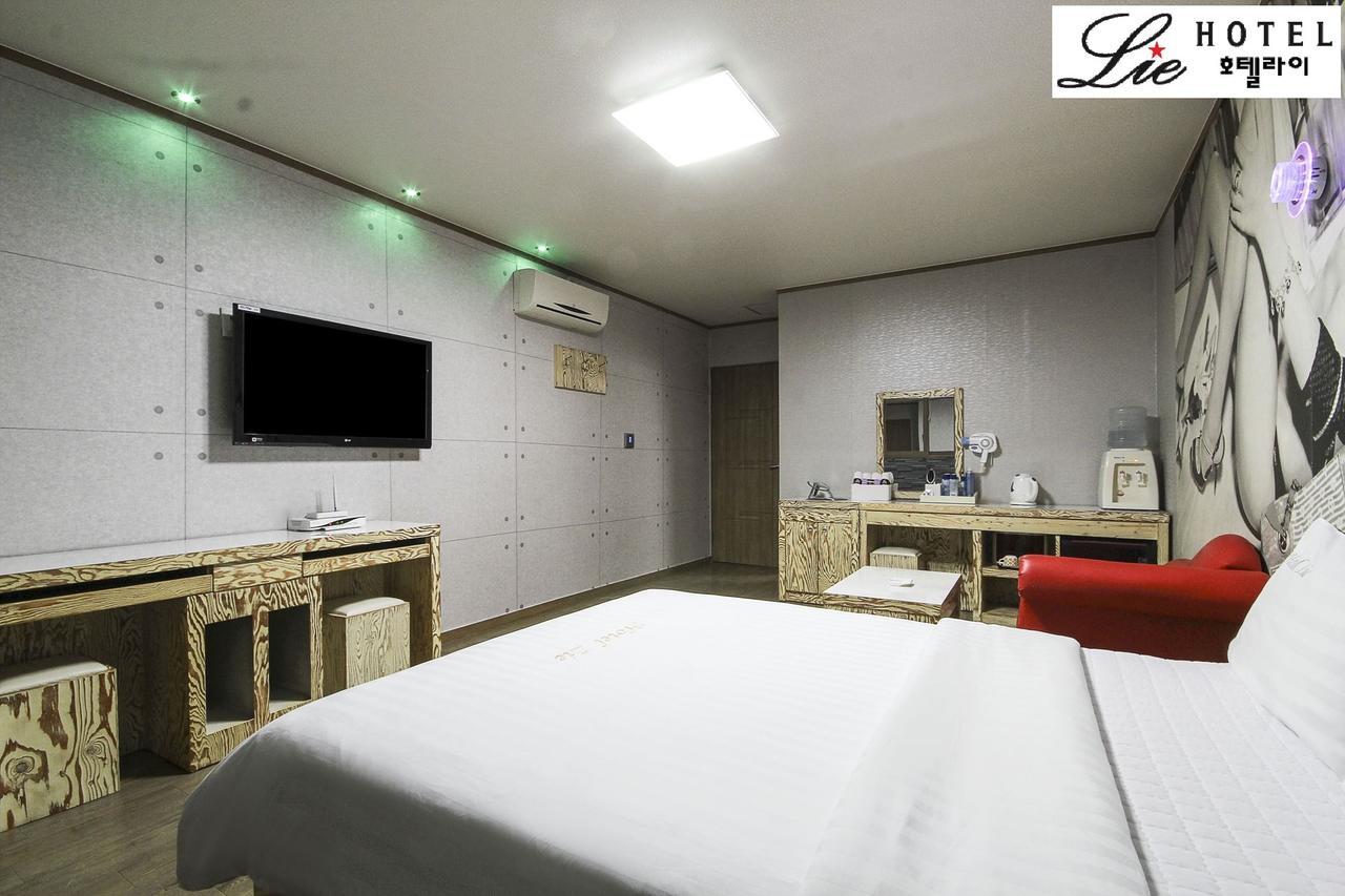 Hotel Lie Кодже Екстер'єр фото