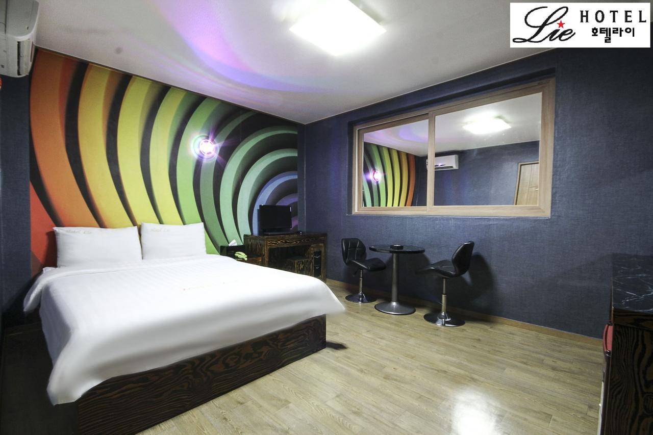 Hotel Lie Кодже Екстер'єр фото