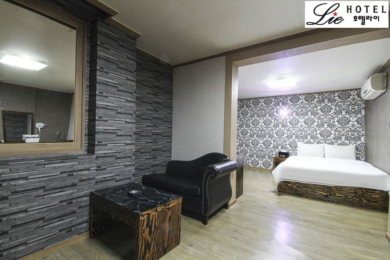 Hotel Lie Кодже Екстер'єр фото