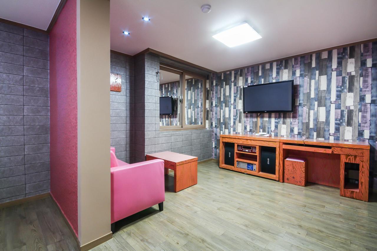 Hotel Lie Кодже Екстер'єр фото