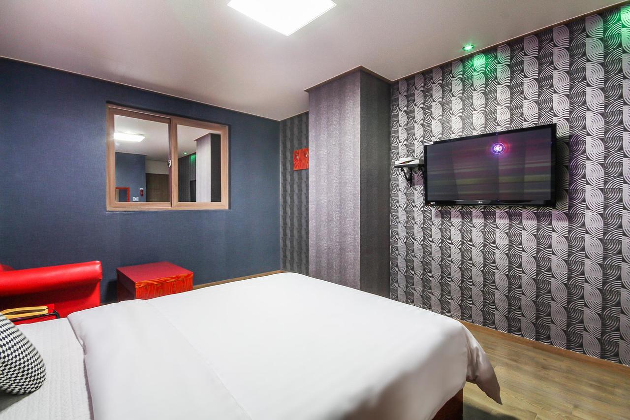Hotel Lie Кодже Екстер'єр фото